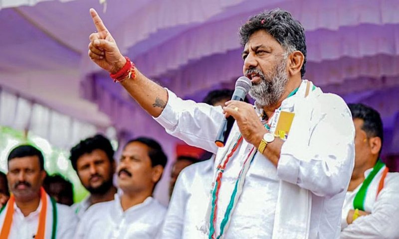 Karnataka New CM: फैसले को लेकर उलझी गुत्थी, शिवकुमार बोले-नहीं जाएंगे दिल्ली, हमने चुनाव जिता दिया, अब आलाकमान की बारी