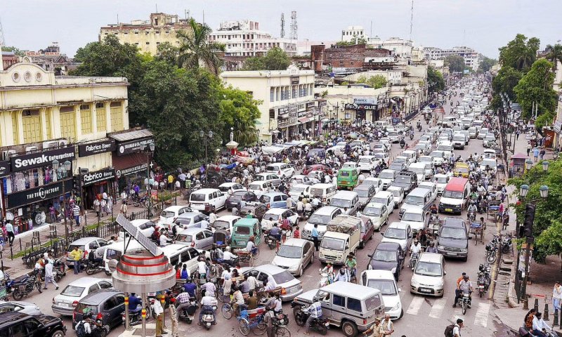 Lucknow Traffic: लखनऊ वाले सावधान! यहां पर लग सकता है भीषण जाम, देख कर निकले नहीं तो हो जाएंगे परेशान