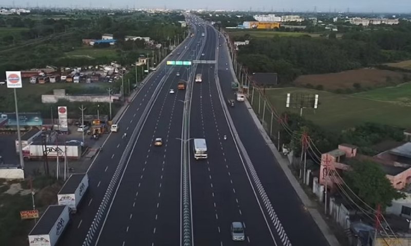 Dwarka Expressway Route: दिल्ली में देश का पहला एलिवेटेड एक्सप्रेस वे, जानिए क्या है खासियत और रूट