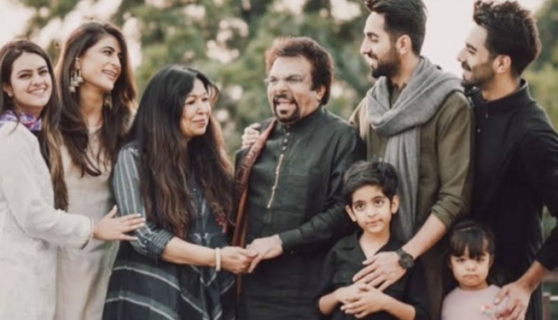 Ayushmann Khurrana: नहीं रहे आयुष्मान खुराना के पिता, परिवार पर टूटा दुखों का पहाड़