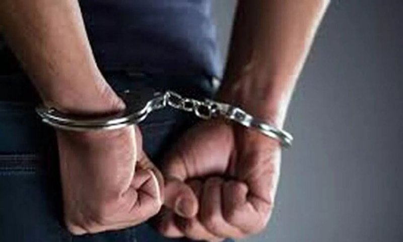Delhi: महिला IAS अधिकारी को परेशान कर रहा था IRS अफसर, शिकायत के बाद दिल्ली पुलिस ने किया गिरफ्तार