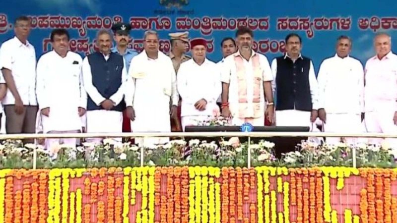 Karnataka : सिद्धारमैया सरकार में नए-पुराने चेहरे, देखें कैबिनेट में कौन सबसे युवा तो कौन उम्रदराज?...जाति का खास ख्याल