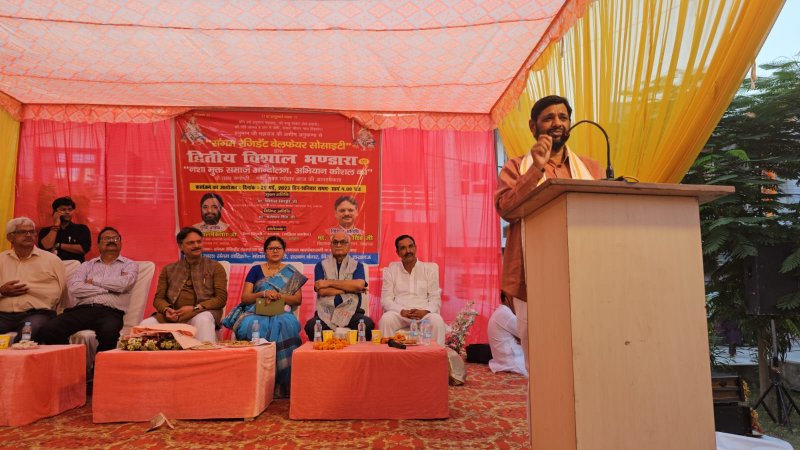 Lucknow News: संगम रेजिडेंट वेलफेयर सोसाइटी की नई पहल, नशा करने वालों के लिए कॉलोनी में प्रवेश वर्जित