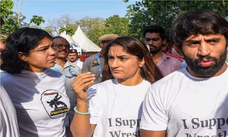 Wrestler Protest: इंडिया गेट पहुंचा धरना दे रहे पहलवानों का कैंडल मार्च, बजरंग पूनिया बोले- आखिरी सांस तक लड़ेंगे