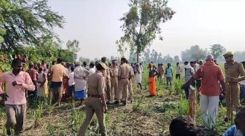 Sitapur News: चार दिन से लापता युवक का पेड़ से लटका मिला शव, परिजनों ने किया हंगामा