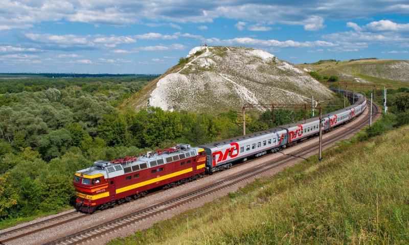 Summer Special Trains: गर्मियों में ट्रेन से कर रहे हैं लंबा सफर, तो इन बातों का रखें खास ख्याल