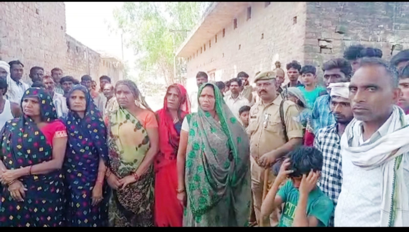 Sitapur News: छत पर सो रहे दंपत्ति पर दागी ताबड़तोड़ गोलियां, पत्नी की मौत, पति घायल