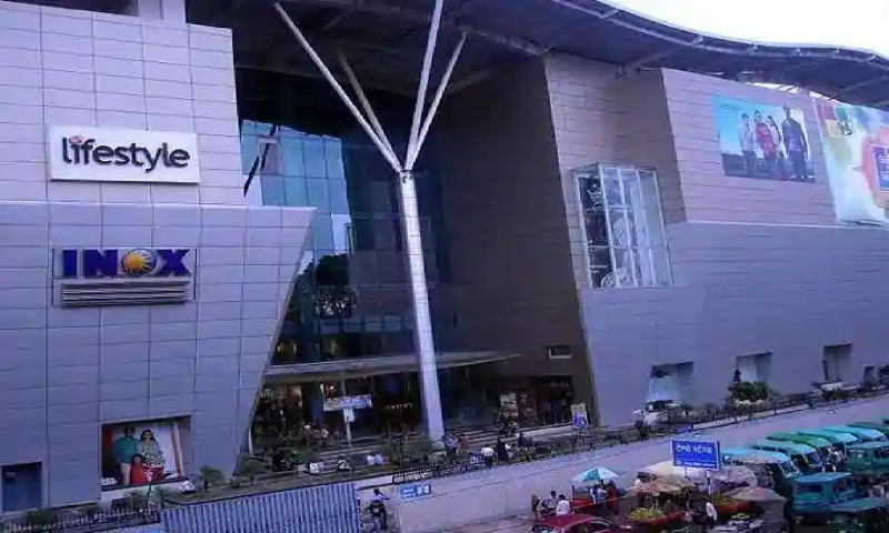 Kanpur Famous Malls: कानपुर में शॉपिंग के लिए बेस्ट हैं ये मॉल, जहां से खरीद सकते हैं ब्रांडेड सामान