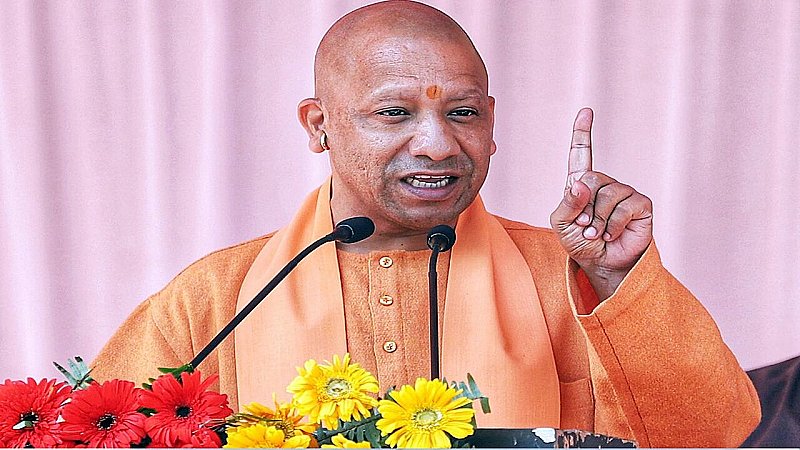 CM Yogi in Gorakhpur: सीएम योगी की बड़ी खबर, आज गोरखपुर में दिलाएंगे शपथ