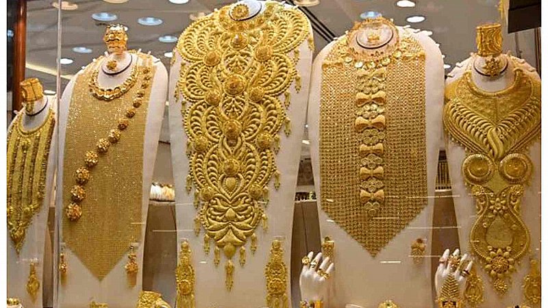 Lucknow Gold Silver Price Today: सोना चांदी नई कीमतें हुई जारी, जानें आपके शहर में सोना घटा या फिर हुआ महंगा