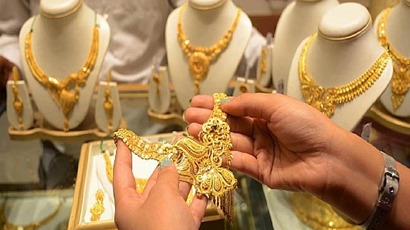 Lucknow Gold Silver Price Today: सोना चांदी के भाव में जोरदार गिरावट, जानें अपने शहर का रेट्स