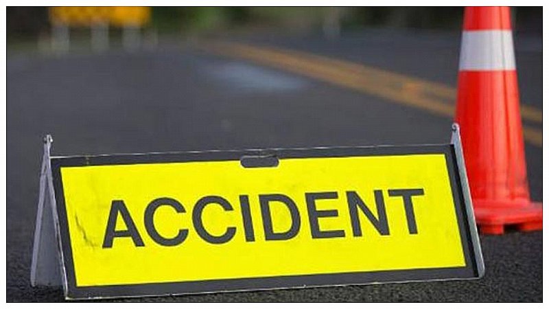 Road Accident in Haryana: दिल्ली-मुंबई एक्सप्रेस-वे पर टैंकर ने मारी रॉल्स रॉयस में टक्कर, दो लोग जिंदा जले, तीन गंभीर