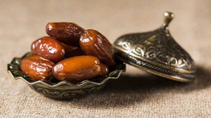 Benefits of Dry Dates: खजूर के इस्तेमाल से कैसे आप पा सकते हैं चमकदार त्वचा और स्वस्थ बाल,ऐसे करीये इसका उपयोग