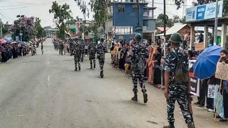 Manipur Violence Update: हिंसाग्रस्त मणिपुर से बड़ी खबर, इंटरनेट पर लगा बैन जारी रहेगा, तनाव को देखते हुए लिया गया फैसला