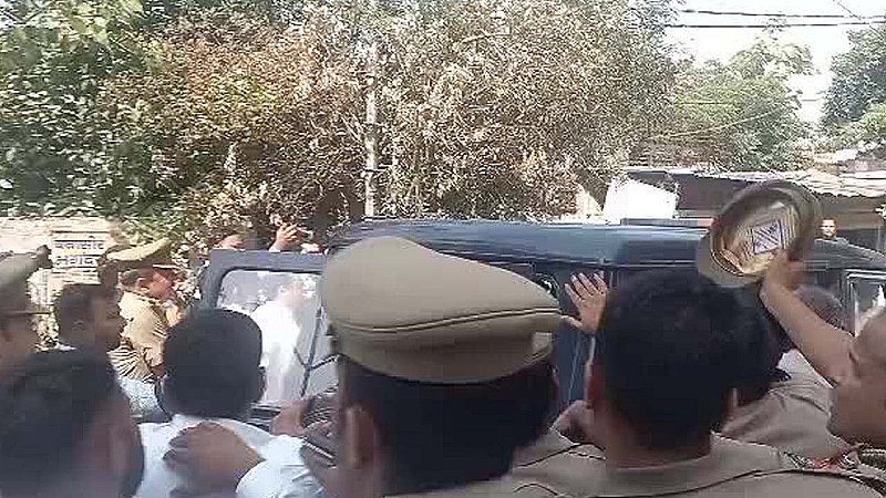 Meerut News: अधिवक्ता अंजली के हत्यारोपी भाटी को कचहरी में मारने दौड़े वकील, पुलिस ने बड़ी मुश्किल से आरोपी की कराई पेशी