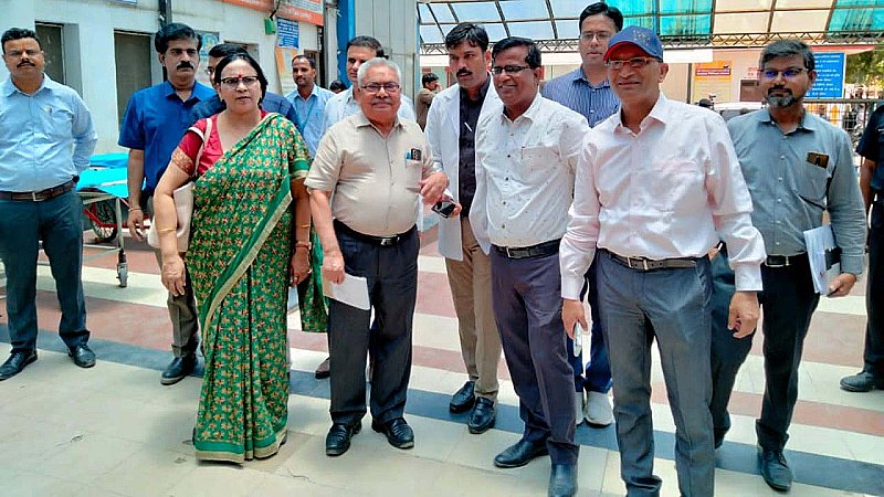Trauma Center: 200 बेड का बनेगा कानपुर में ट्रामा सेंटर, हैलट इमरजेंसी सर्विसेज के नोडल अधिकारी ने किया निरीक्षण