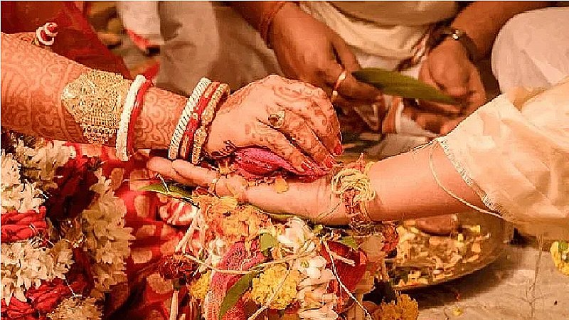 Uttarakhand News: उत्तराखंड में 2018 के बाद हुए अंतर धार्मिक विवाहों की होगी जांच, सीएम का फैसला