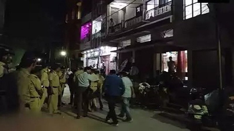 Maharashtra: नागपुर में दुखद घटना, कार में दम घुटने से तीन बच्चों की मौत, खेलते समय दरवाजा हो गया था लॉक