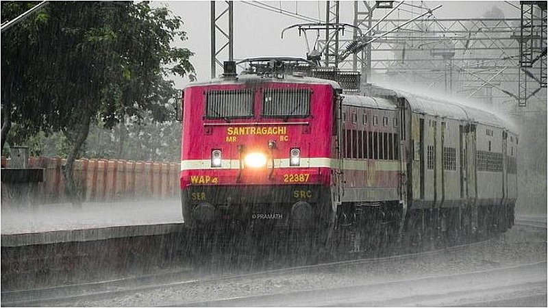 Weather Effect in UP: राजधानी, शताब्दी सहित 69 ट्रेनें सात घंटे तक चौतरफा रूटों पर फंसी, बारिश ने बिगाड़ा शेड्यूल
