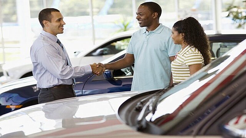 Car Dealer Scam: अपनी कार का बुकिंग अमाउंट देने से पहले रखिए इन बातों का ध्यान, वरना उठाना पड़ सकता लंबा नुकसान
