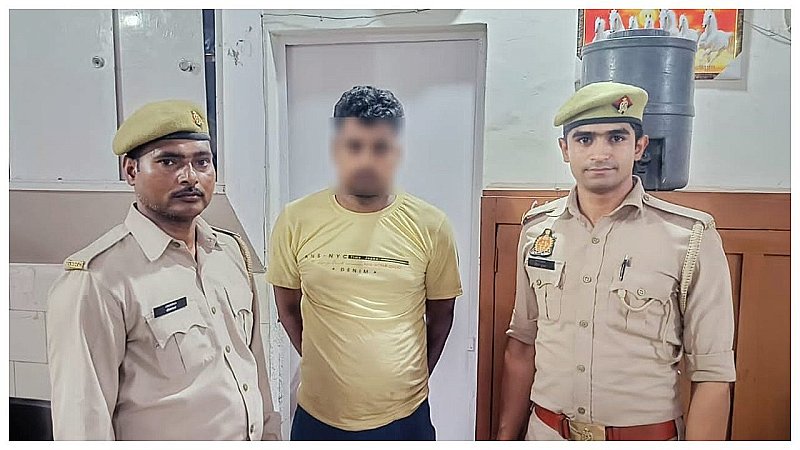 Agra News: इस तस्कर के दिमाग ने फिल्मों को भी पीछे छोड़ा, ट्रक के अंदर एंबुलेंस, उसके अंदर मिला नशे का ये सामान