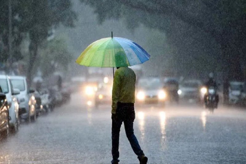 Delhi-NCR rains: IMD issues yellow alert as heavy rainfall continues; check routes to avoid