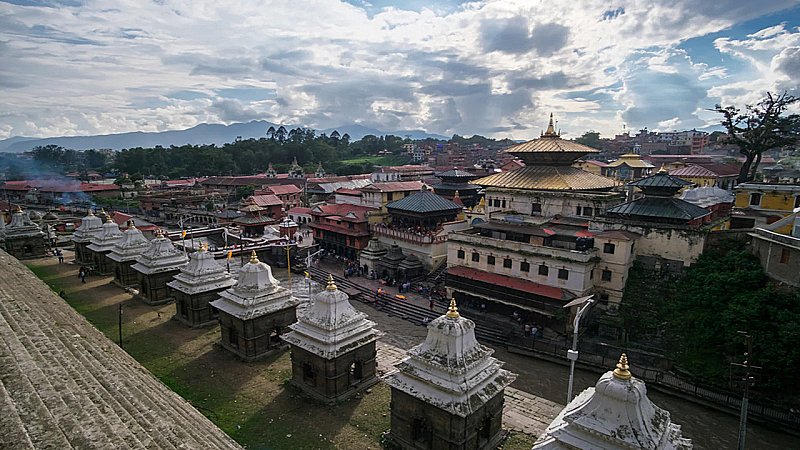 Pashupatinath Temple History: बहुत सुंदर नेपाल का पशुपतिनाथ मंदिर, यहां जाने इसका इतिहास और पौराणिक मान्यता एवं कथा