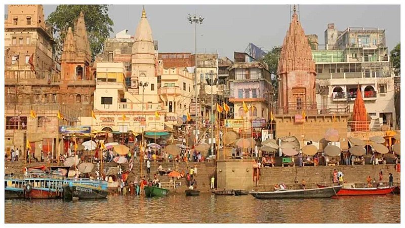 Varanasi: सावधान! गंगा घाट व काशी विश्वनाथ क्षेत्र में खाली बोतल या चिप्स का पैकेट फेंकना पड़ सकता है मंहगा, जाने वजह