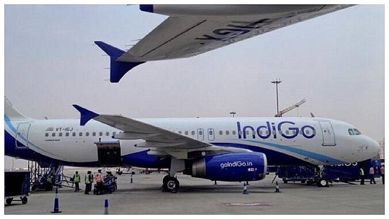 Lucknow Airport News: पटना से दिल्ली जा रही इंडिगो फ्लाइट की लखनऊ में इमरजेंसी लैंडिंग, यात्री की बिगड़ी तबीयत