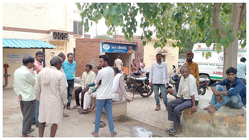 Sonbhadra News: आधा दर्जन जगहों पर गिरा वज्रपात, एक की मौत, मासूम सहित छह झुलसे
