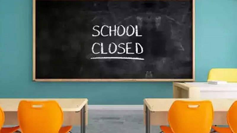 Schools-College Closed: यूपी के इन जिलों में स्कूल-कॉलेज रहेंगे बंद, परीक्षाएं भी की गई स्थगित