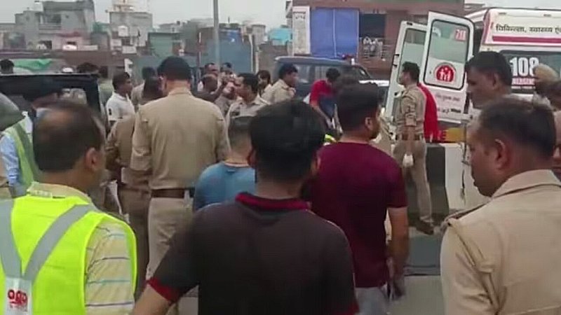 Ghaziabad Road Accident: भयानक हादसे से कांप उठा यूपी, दिल्ली-मेरठ एक्सप्रेस-वे पर भीषण एक्सीडेंट, 6 की दर्दनाक मौत