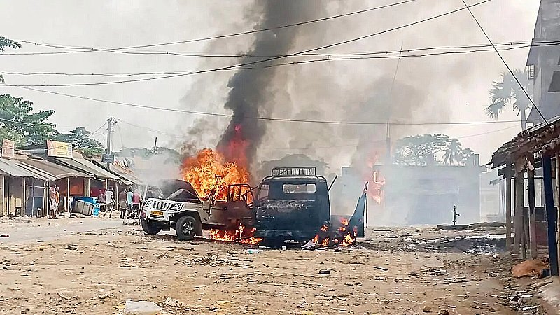 Bengal Violence Update: पंचायत चुनाव नतीजों के बाद भी जारी खूनी खेल, पुलिस अधिकारी को मारी गोली, अब तक गिर चुकी 33 लाशें