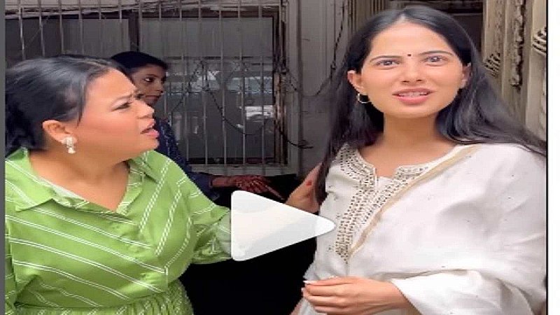 Jaya Kishori Video: जया किशोरी जी और भारती सिंह एक साथ आईं नज़र, दे डाली ये नसीहत