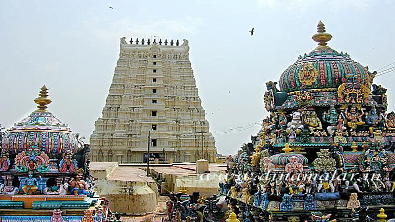 Famous Shiv Mandir: महिलाओं के लिए बेहद महत्वपूर्ण है यह शिव मंदिर जिसका पुराणों में उल्लेख, जानिए इसका इतिहास