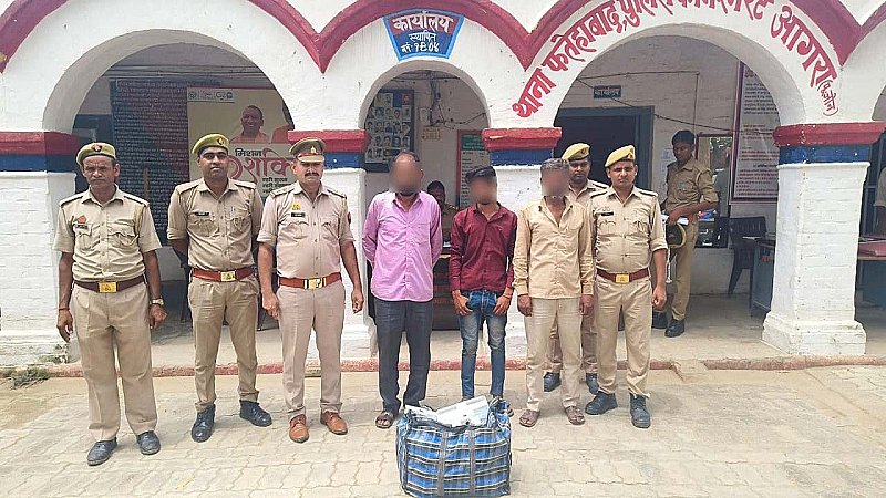 Agra News: फेरी वालों से सावधान! दिन में गली-गली घूमकर लगाते थे फेरी, रात में चोरी, बाबरिया गैंग के तीन सदस्य गिरफ्तार