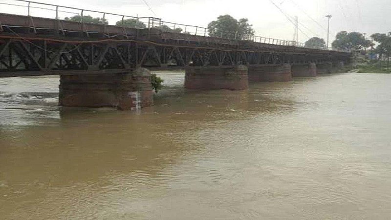 Hardoi News: नदी में डूबे चार किशोर, एक दिन में दूसरा हादसा, एक की मौत