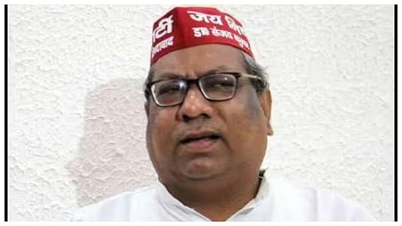UP News: निषाद पार्टी प्रमुख संजय निषाद नें आरक्षण की मांग को लेकर पीएम को खून से लिखा खत