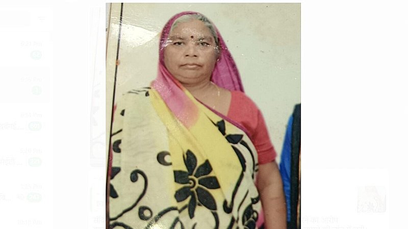 Agra News : संदिग्ध हालात में महिला की मौत, सगी बहन ने भाई पर लगाया मां की हत्या करने का आरोप