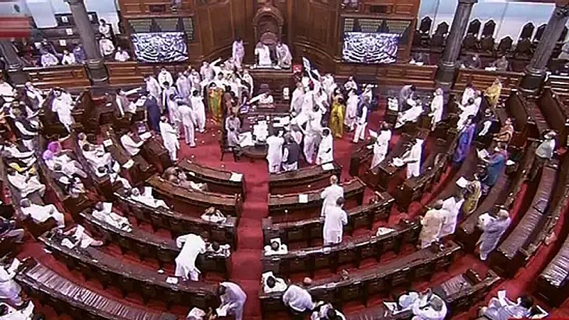 Parliament Monsoon Session Update: लोकसभा में सरकार के खिलाफ अविश्वास प्रस्ताव का नोटिस मंजूर, कार्यवाही 2 बजे तक स्थगित