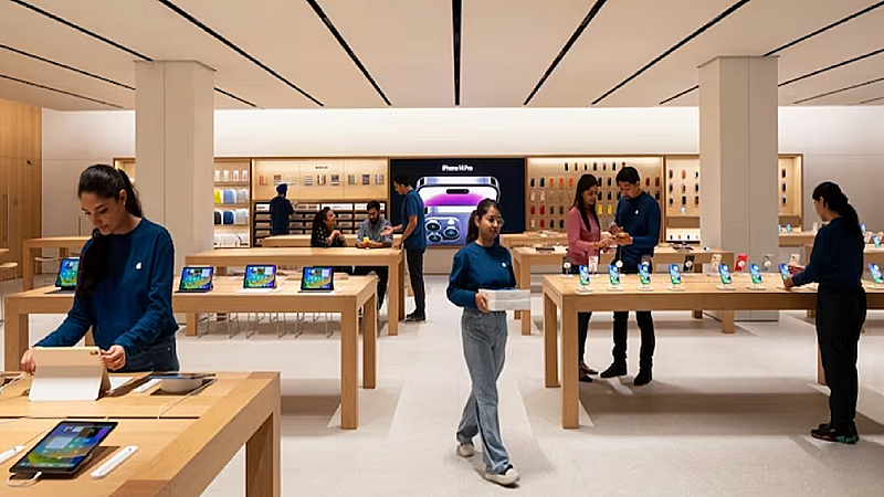 Noida Apple Stores: एप्पल ने नोएडा में लॉन्च किया स्टोर, जाने स्थान का पता और अन्य जानकारी