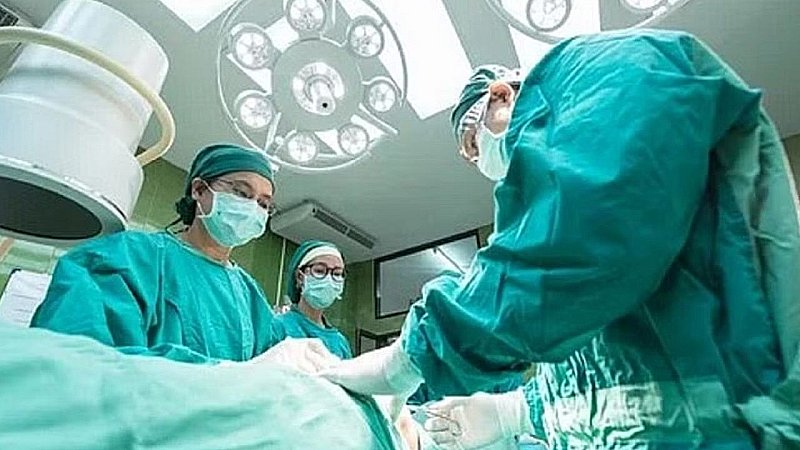 Medical miracle: डॉक्टरों ने किया चमत्कार, गर्भ के अंदर की गई बच्ची की सफल ब्रेन सर्जरी