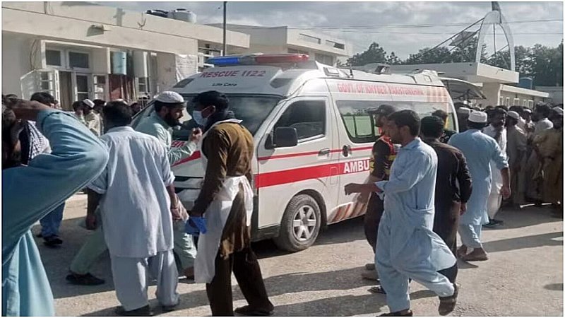 Pakistan Bomb Blast: कैसे पाकिस्तान में हुआ भयानक धमाका, कौन है 45 लोगों की मौत का जिम्मेदार ?