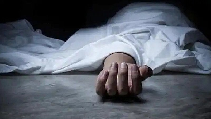 Deoria News: देवरिया में बड़ा हादसा, हाईटेंशन तार की चपेट में आने से दो कांवड़ियों की मौत