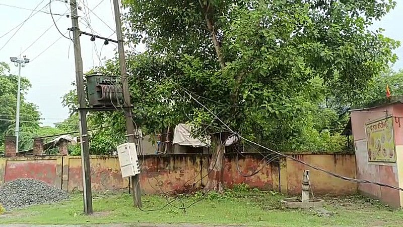 Raebareli News: बिजली विभाग की लापरवाही से ऊँचाहार सीएससी में तैनात बाबू की मौत