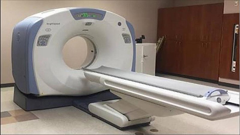 Hardoi News: ज़िला अस्पताल में सीटी स्कैन मशीन फिर हुई ख़राब, ज़िम्मेदार एक दूसरे पर फोड़ रहे ठीकरा, मरीजों की जेब हो रह