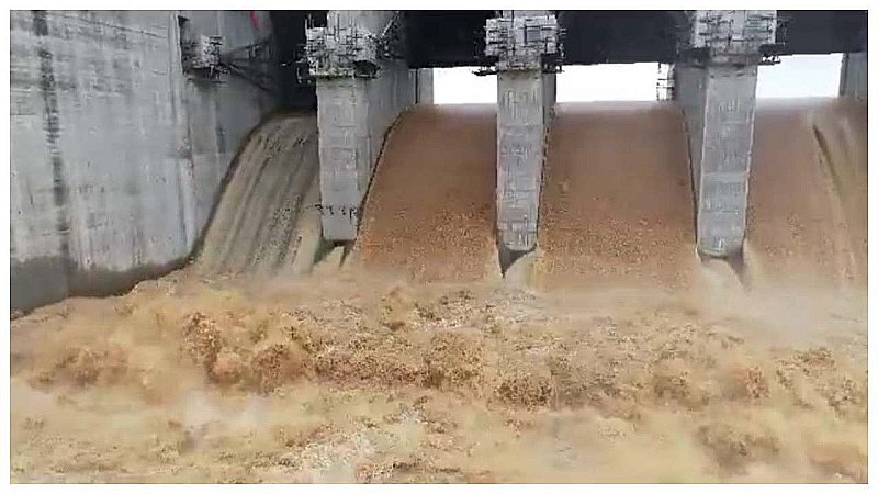 Sonbhadra News: छत्तीसगढ़ की बारिश ने बढ़ाया कनहर बांध का जलस्तर, 253 मीटर के गेज पर पहुंचा पानी