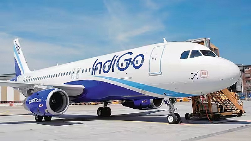 Indigo Flight Emergency Landing: पटना एयरपोर्ट पर इंडिगो विमान की इमरजेंसी लैंडिंग, उड़ान भरते ही आ गई इंजन में खराबी