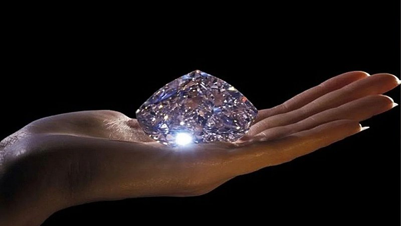 Most expensive diamonds in the world: कोहिनूर नहीं, ये है दुनिया सबसे नायाब हीरा, इसकी कीमत जानकर रह जाएंगे हैरान