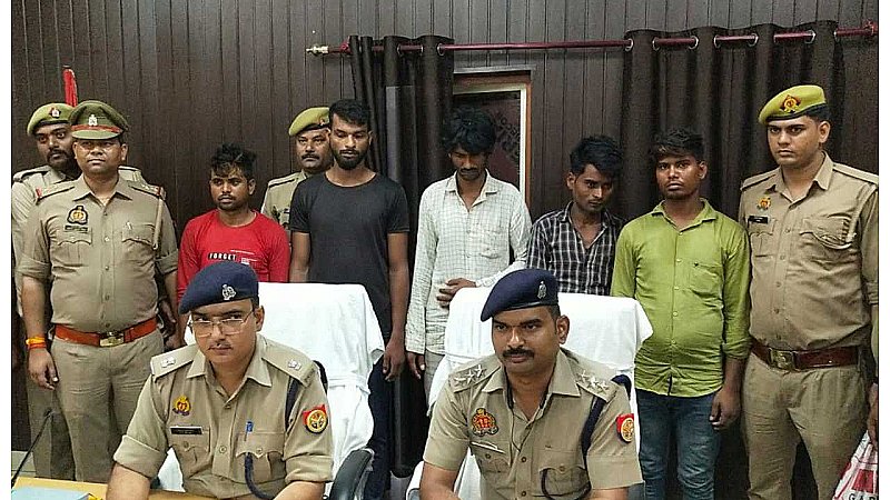 Fatehpur News: 10 बाइकों को पांच लोग कैसे चला सकते हैं! पुलिस ने किया दावा हिस्ट्रीशीटर सहित वाहन चोर गिरफ्तार